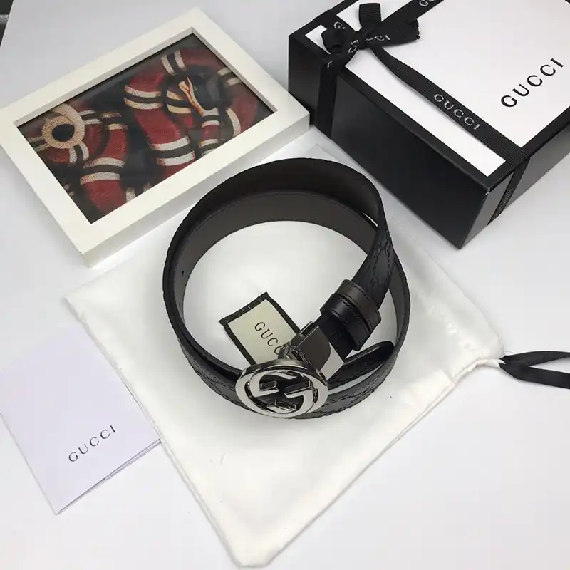 G*u*i s belts 19bl0033