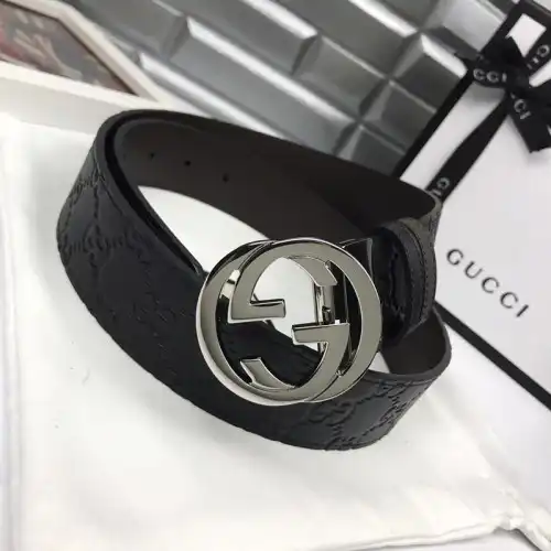 G*u*i s belts 19bl0033