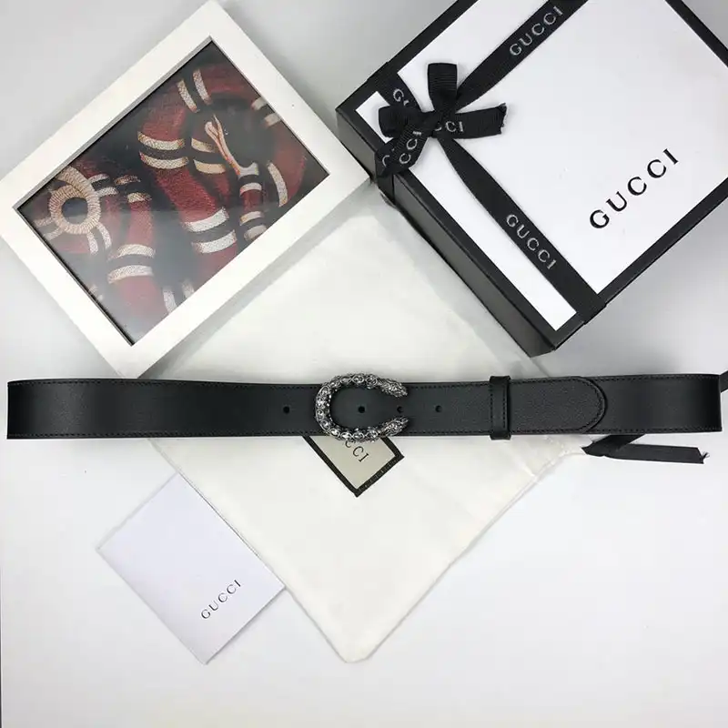 G*u*i s belts 19bl0034