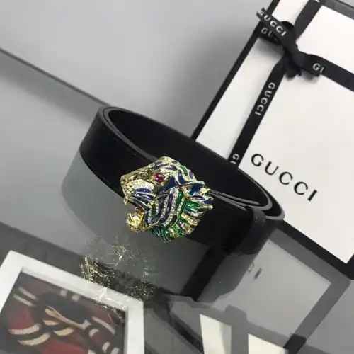 G*u*i s belts 19bl0044