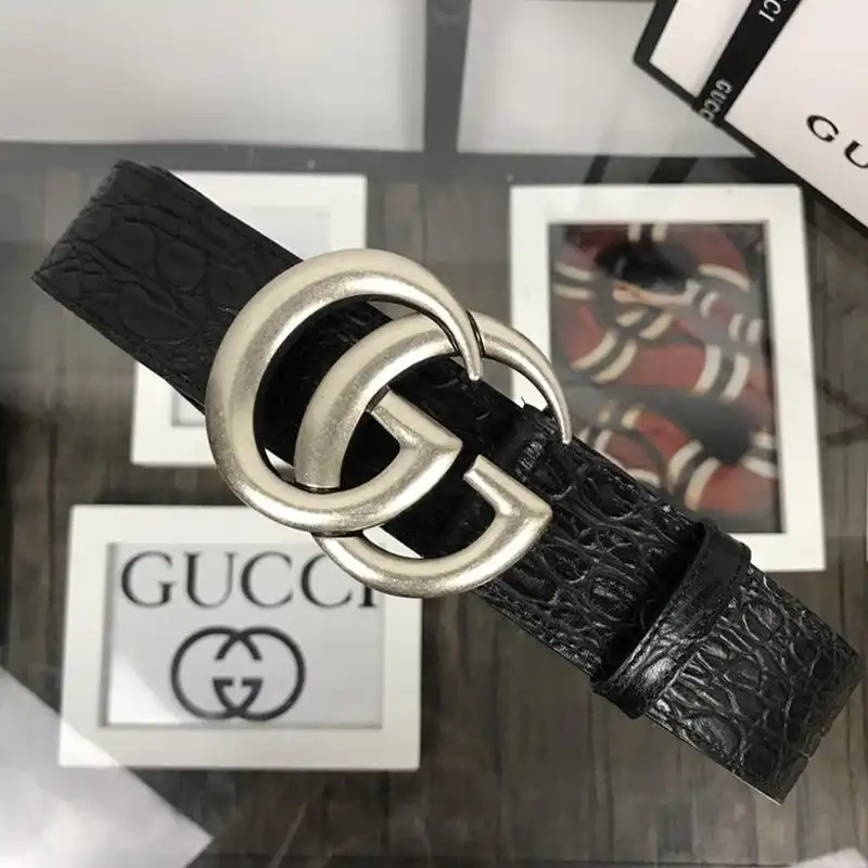 G*u*i s belts 19bl0056