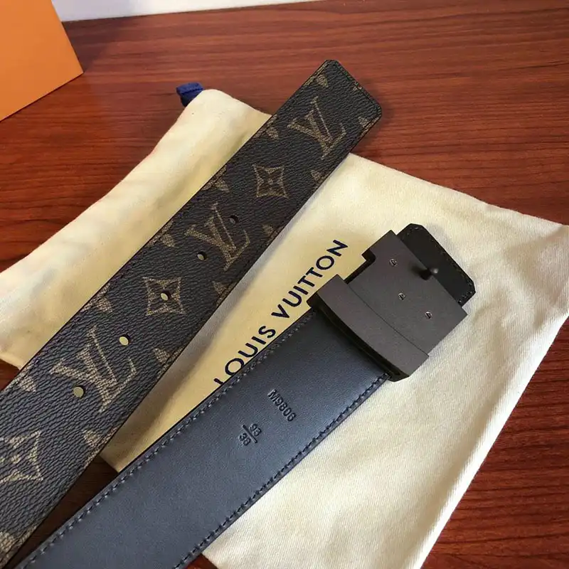 LV s Belts 19BL0076