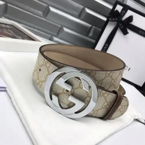 G*u*i s belts 19bl0087