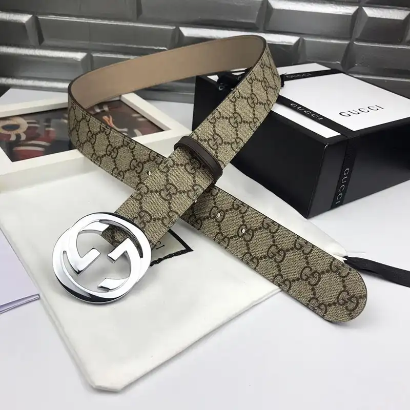 G*u*i s belts 19bl0090