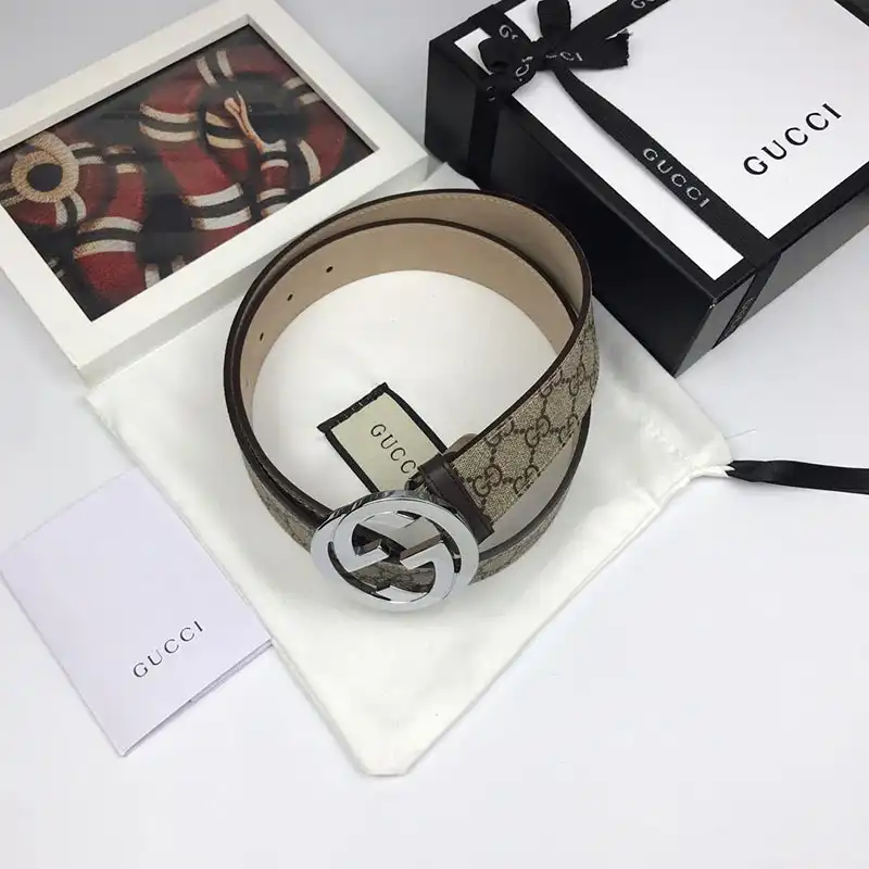 G*u*i s belts 19bl0090
