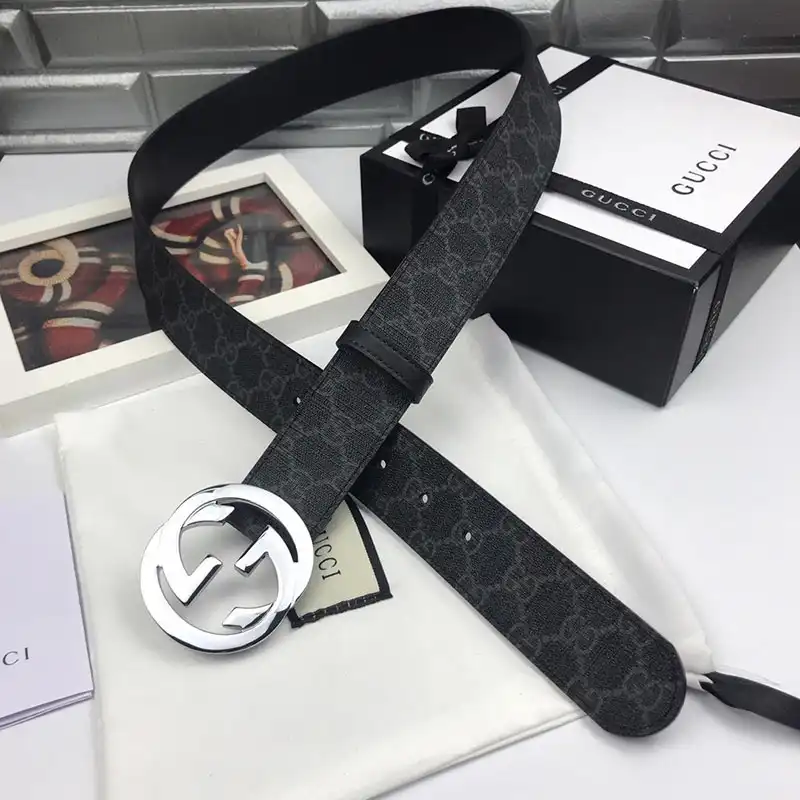 G*u*i s belts 19bl0094