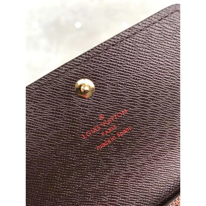LV Bags 19T1L0266