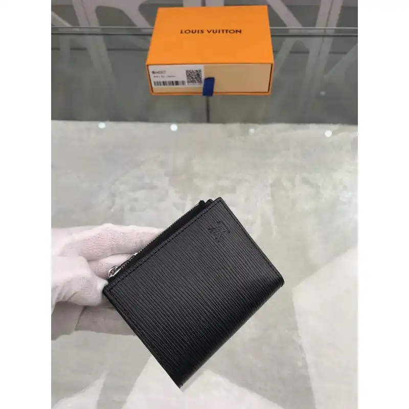 LV Bags 19T1L0270