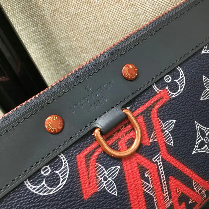 LV Bags 19T1L0327