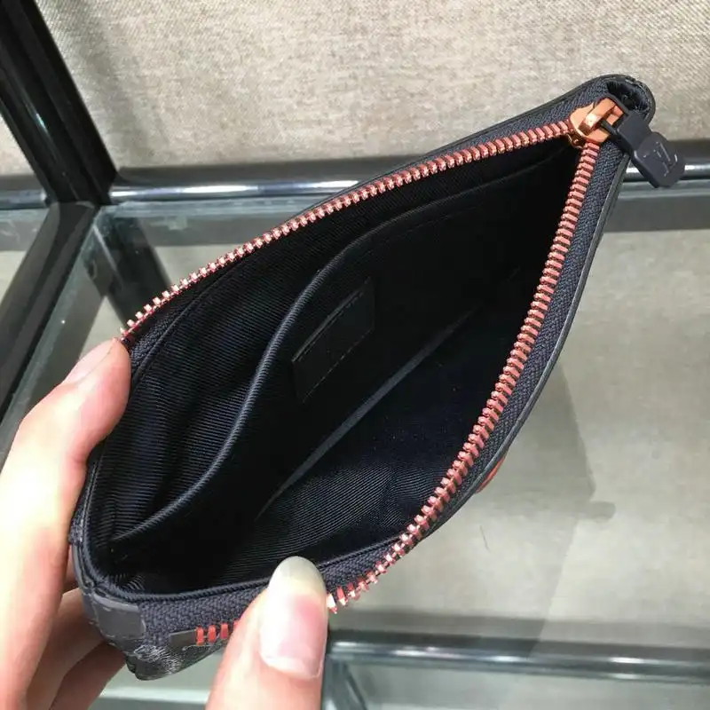 LV Bags 19T1L0327
