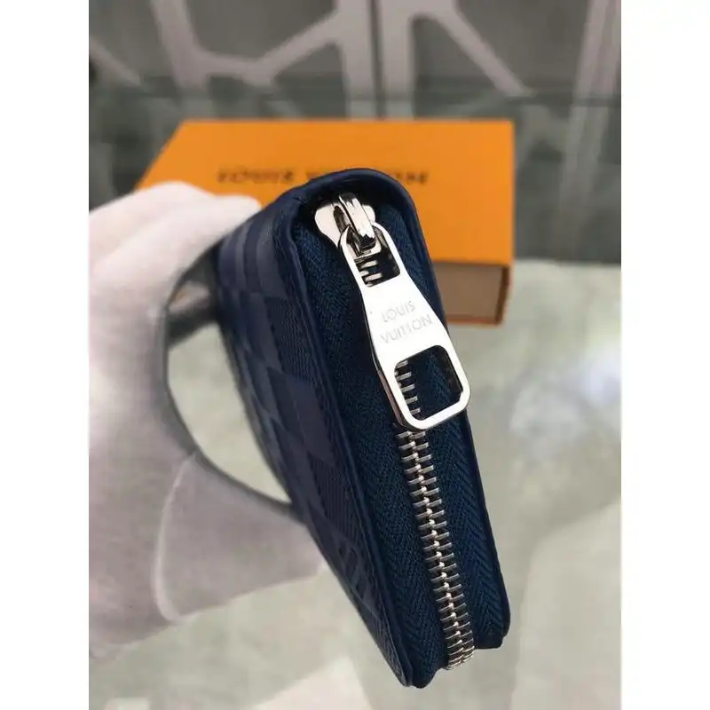 LV Bags 19T1L0329