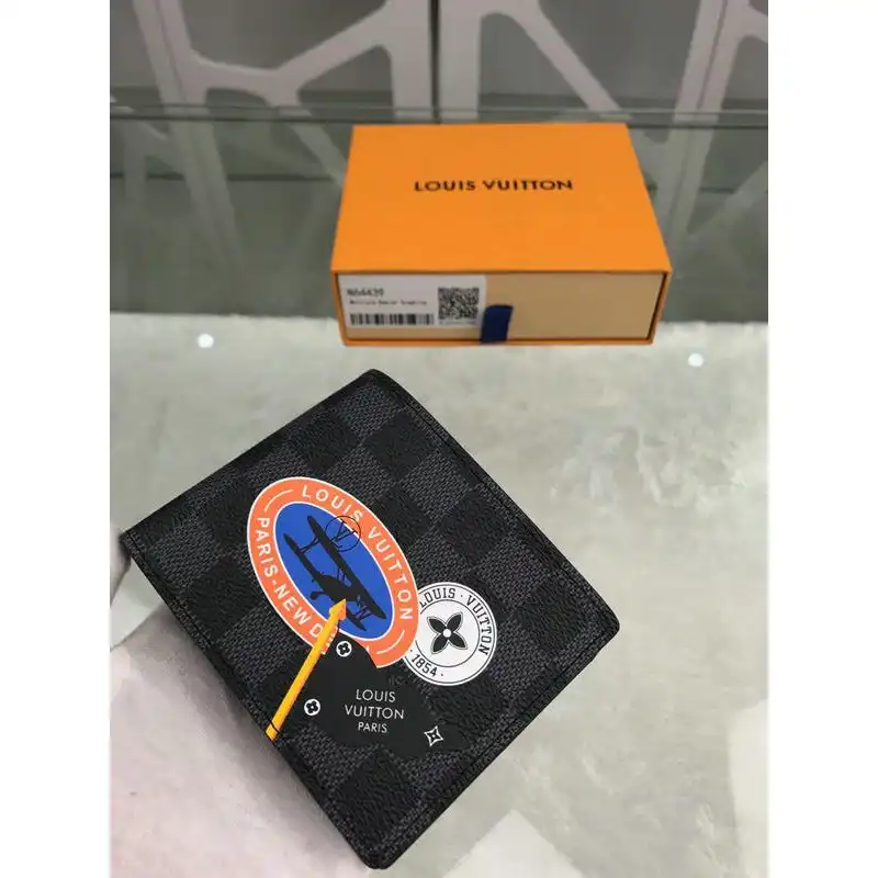LV Bags 19T1L0360