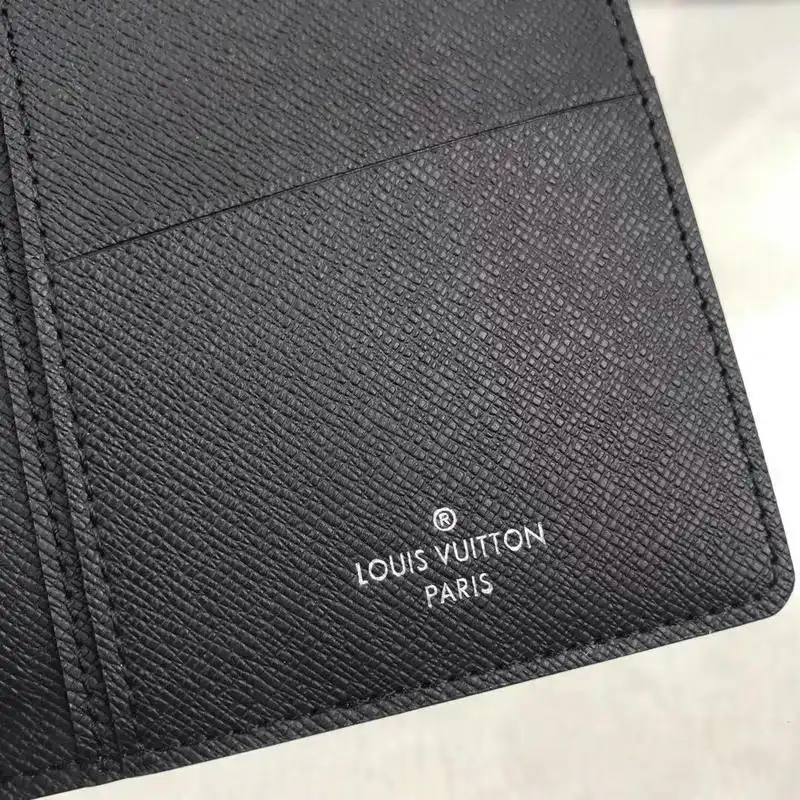 LV Bags 19T1L0440
