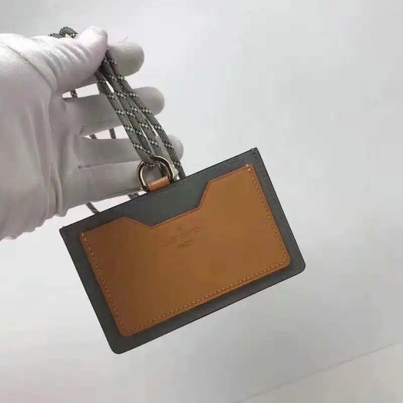 LV Bags 19T1L0542