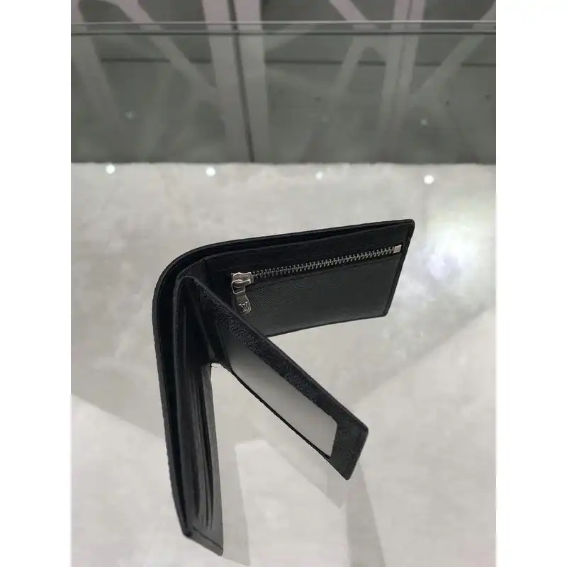LV Bags 19T1L0558