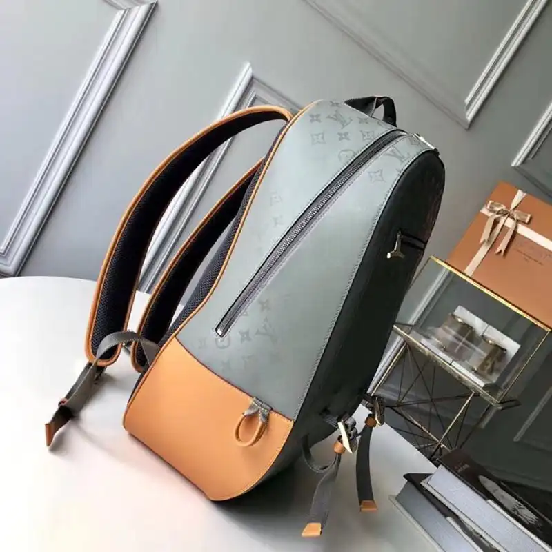 LV Bags 19T1L0644