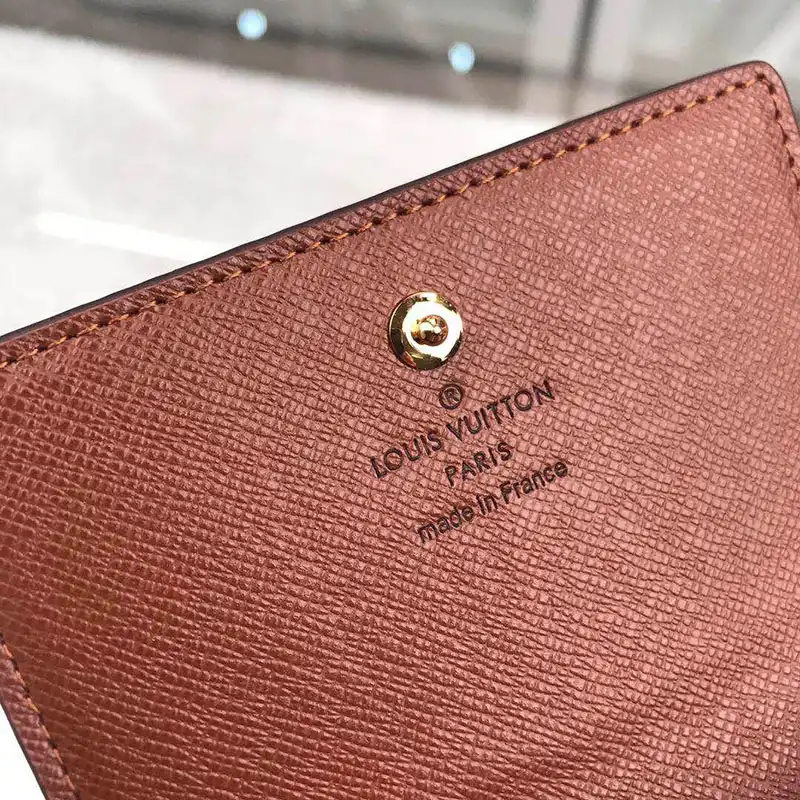 LV Bags 19T1L0647