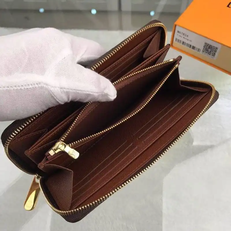 LV Bags 19T1L0651