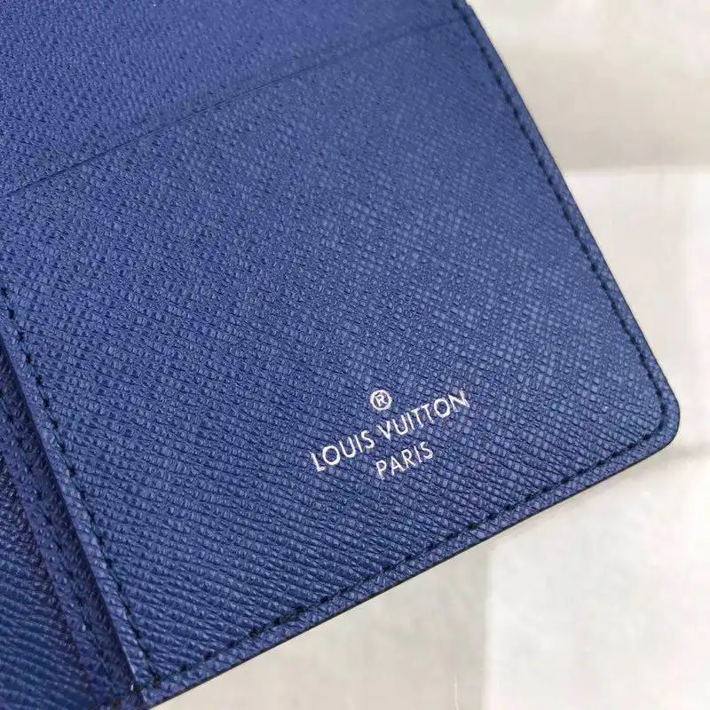 LV Bags 19T1L0670