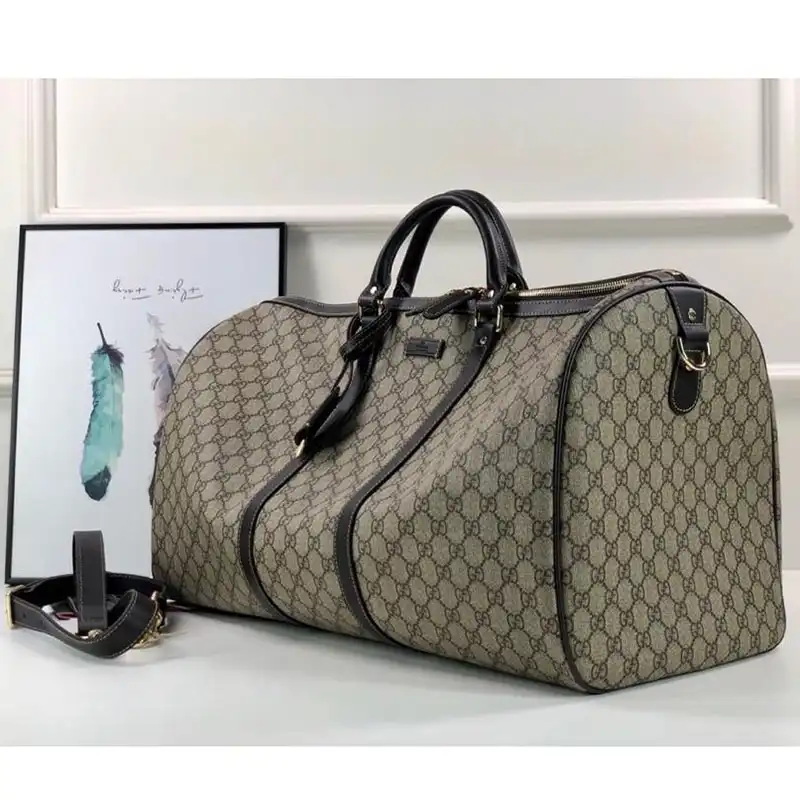 G*u*i bags 19t1l0677
