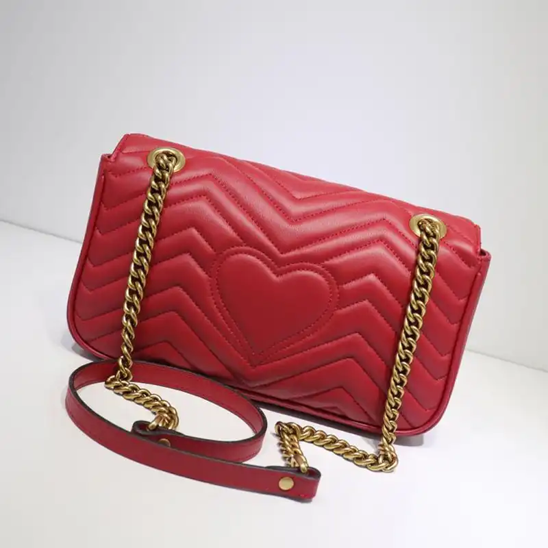 G*u*i bags 19t1l0694