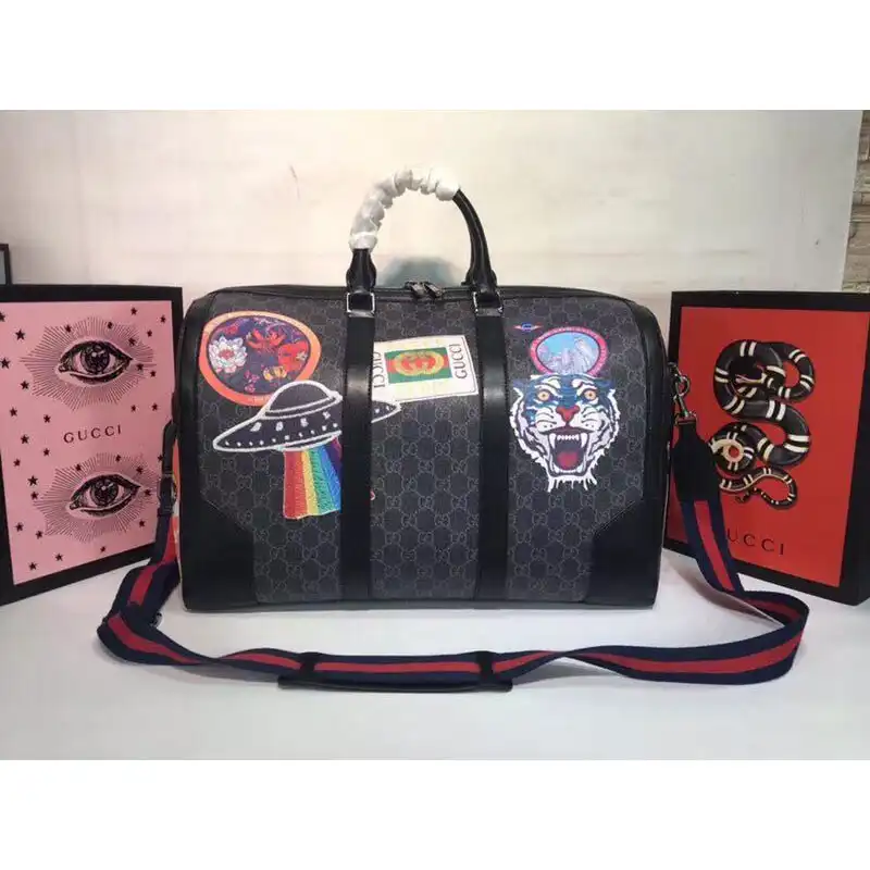 G*u*i bags 19t1l0695