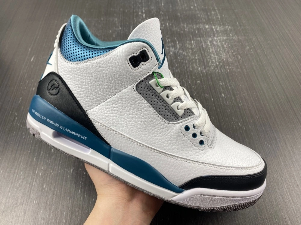MultiPurpose Air Jordan 3 Retro 136064- 3813
