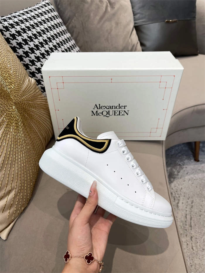 SunProtective Alexander McQueen Oversized 2591
