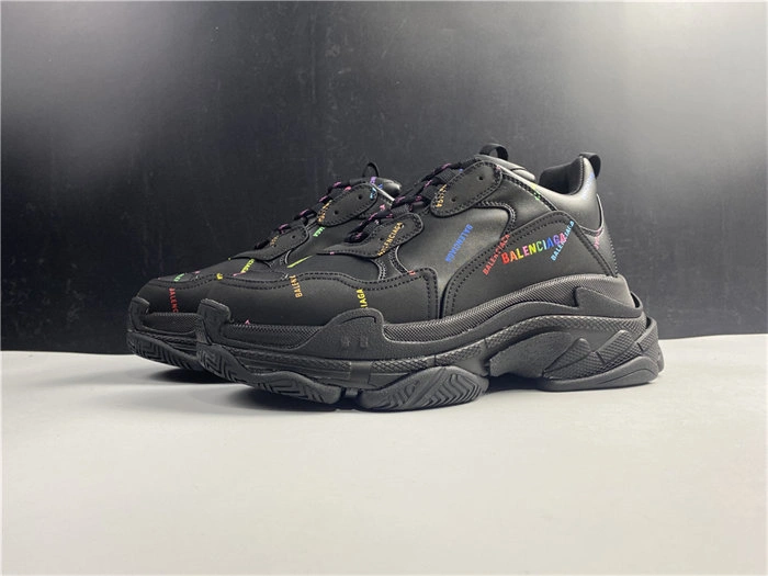 BLCG SNEAKER TRIPLE.S.524039 W2FA1 TravelReady 4504