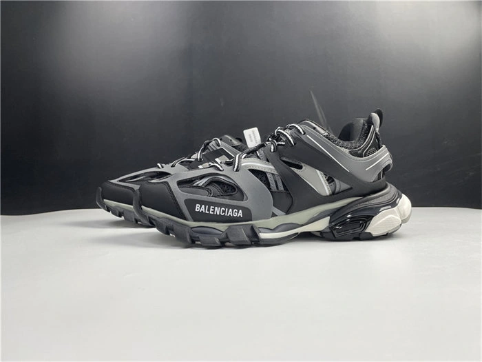 BLCG TRACK SNEAKER 542436 W2NC1 Breathable 4493