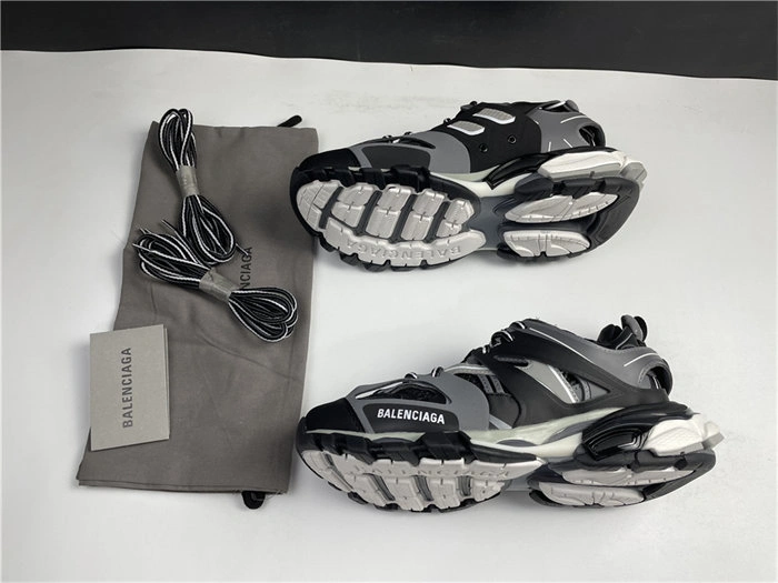 BLCG TRACK SNEAKER 542436 W2NC1 Breathable 4493