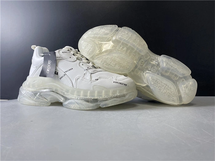SportInspired BLCG TRIPLE S BLACK SNEAKER 524039 W09E1 4524