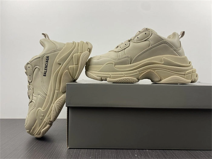 Neat BLCG TRIPLE S SNEAKER 536737 W2FW1 4460