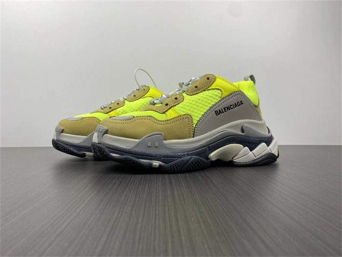 BLCG TRIPLE SNEAKER 524039 W09O3 SmoothTexture 4412