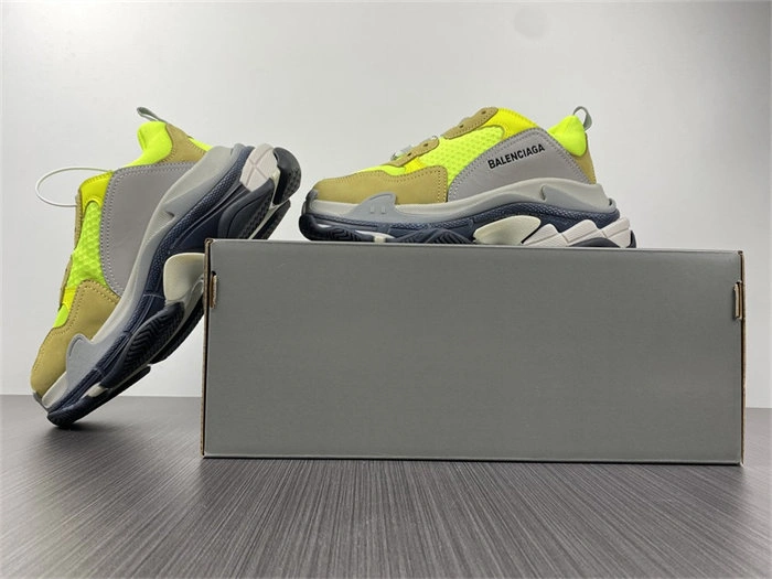 BLCG TRIPLE SNEAKER 524039 W09O3 SmoothTexture 4412
