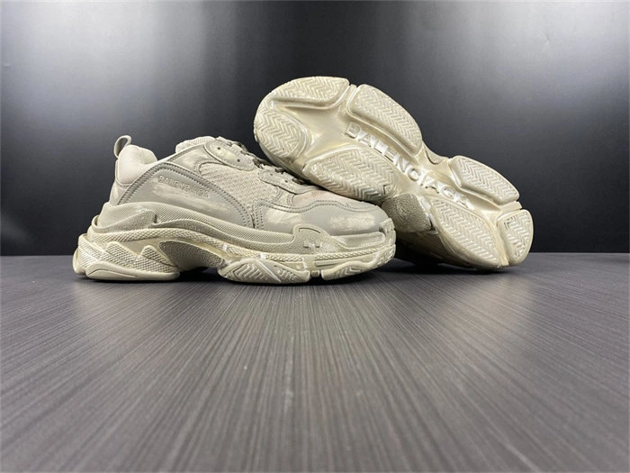 Supportive BLCG TRIPLE SNEAKER 524039 W2FA1 4405