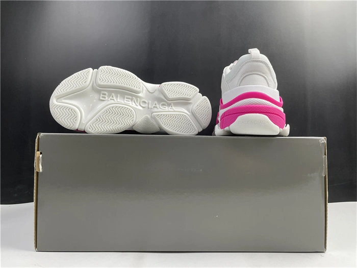 BLCG TRIPLE SNEAKER 536737 W0901 OdorResistant 4487