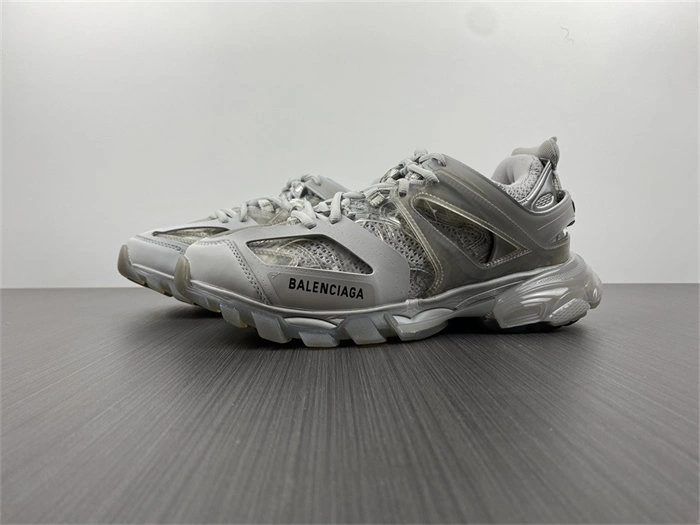 ComfortFit BLCG Track Clear Sole Gray  647742 W3BM4 4406