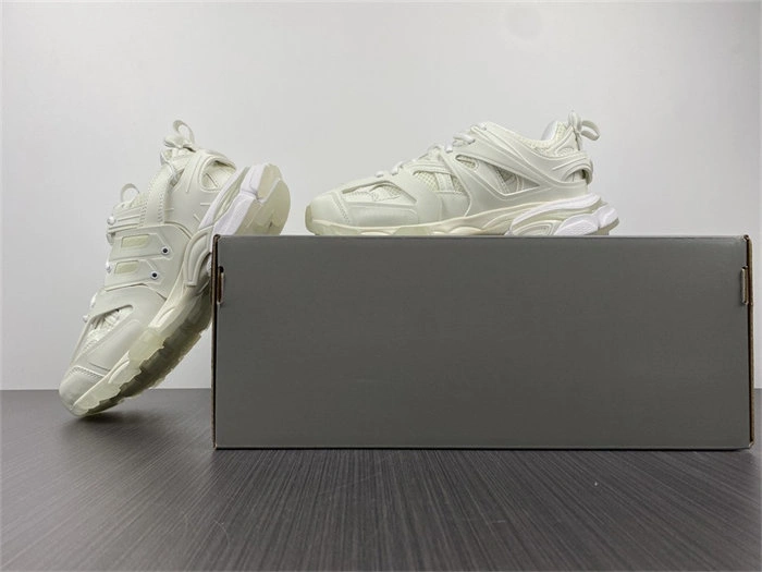 BLCG Track White Glow  542436 W3CR1 WellDesigned 4414