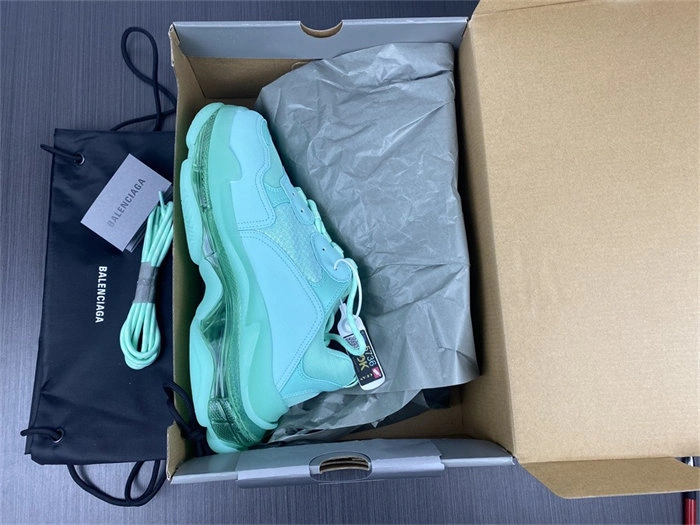 Practical BLCG Triple S Clear Sole Green  541624 W2GA1 4440