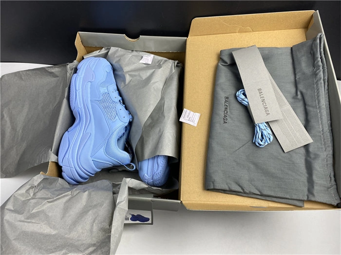 BLCG Triple S Light Blue  524039 W2FW1 Sporty 4523