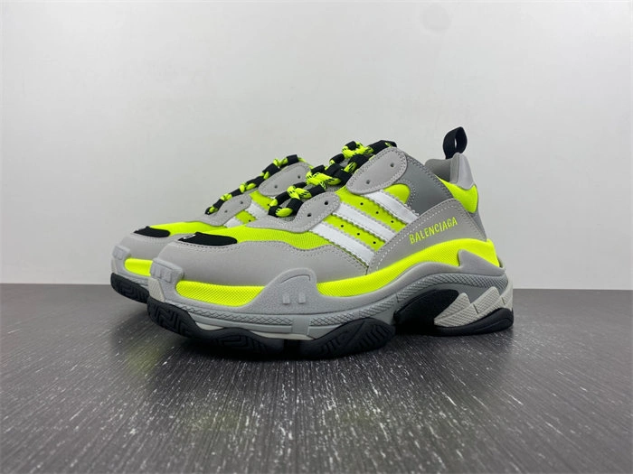 Reliable Balenciaga 712821 W2ZB5 4370