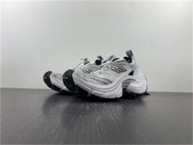Soft Balenciaga 784344 W2MV2 4357