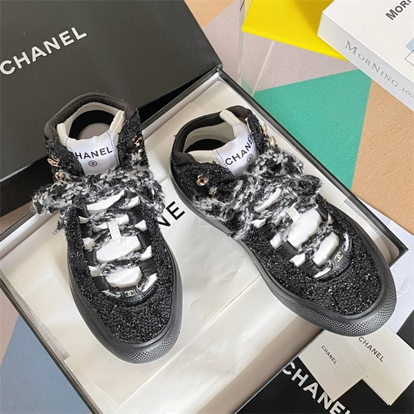 Refined CHANEL 2167