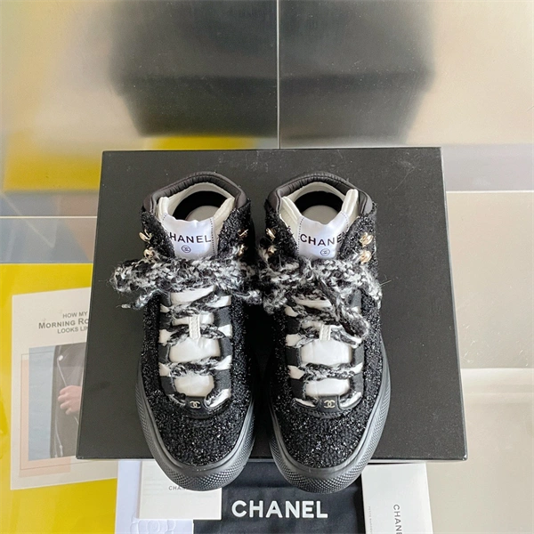 Refined CHANEL 2167