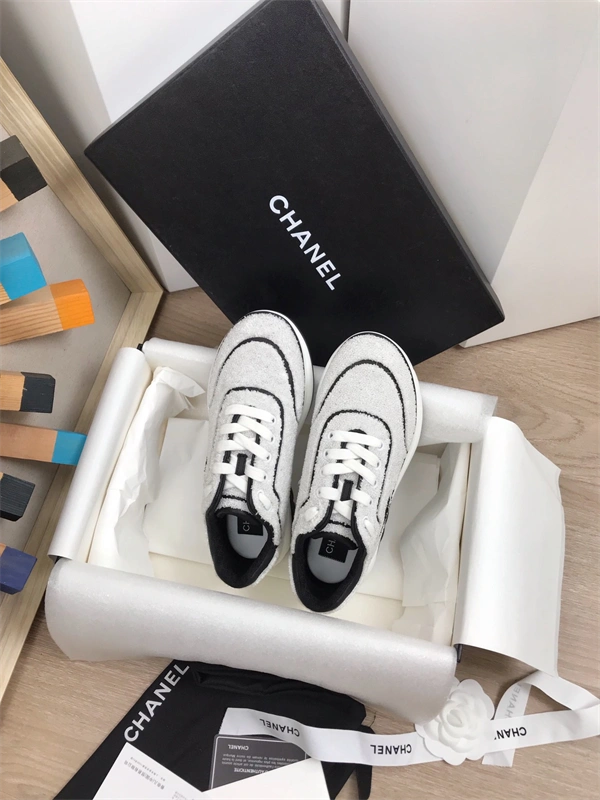 Fashionable Chanal Sneakers 2184