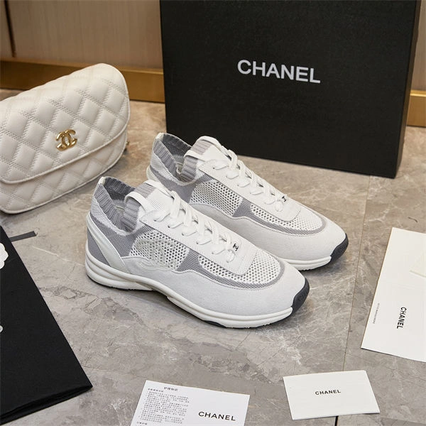 EyeCatching Chanal Sneakers 2219