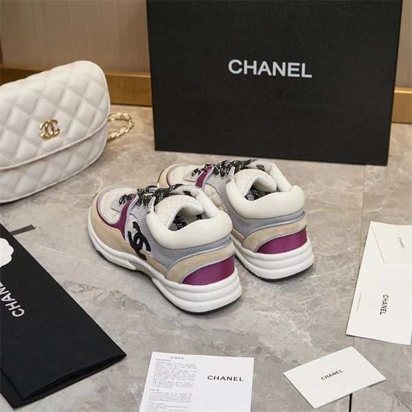 Chanal Sneakers WellDesigned 2223