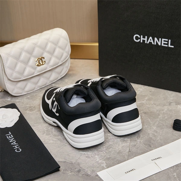 Lightweight Chanal Sneakers 2232
