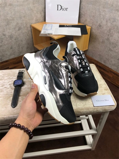 Vibrant DR Sneaker 1121